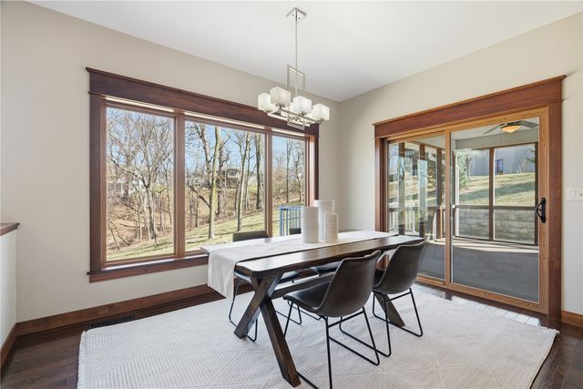 4330 Fawn Hill Court SE, Cedar Rapids, IA 52403