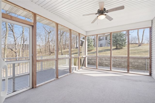 4330 Fawn Hill Court SE, Cedar Rapids, IA 52403