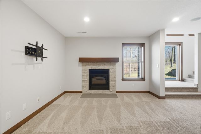 4330 Fawn Hill Court SE, Cedar Rapids, IA 52403