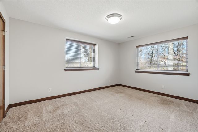 4330 Fawn Hill Court SE, Cedar Rapids, IA 52403