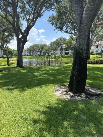 5135 Floria Drive E, Boynton Beach, FL 33437