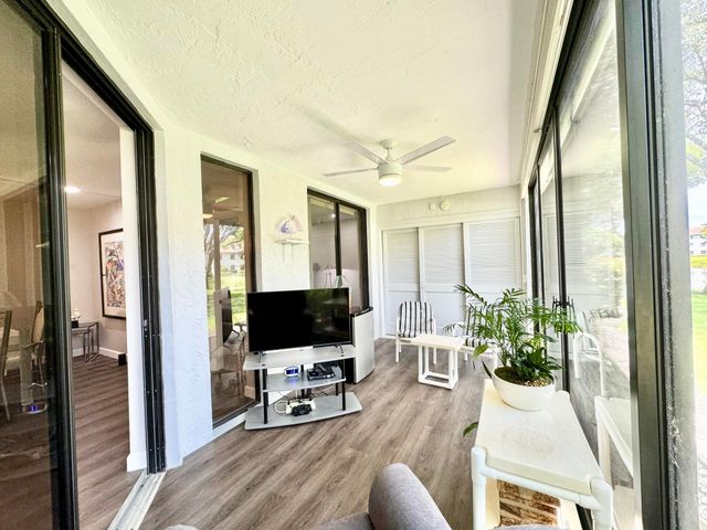 5135 Floria Drive E, Boynton Beach, FL 33437