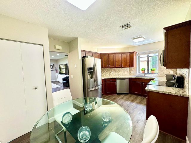 5135 Floria Drive E, Boynton Beach, FL 33437