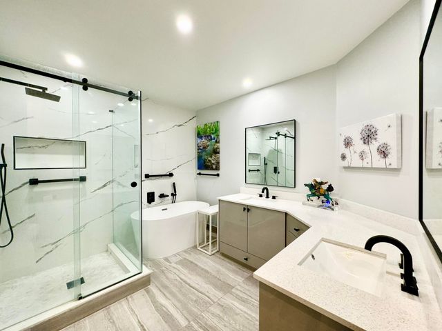 5135 Floria Drive E, Boynton Beach, FL 33437