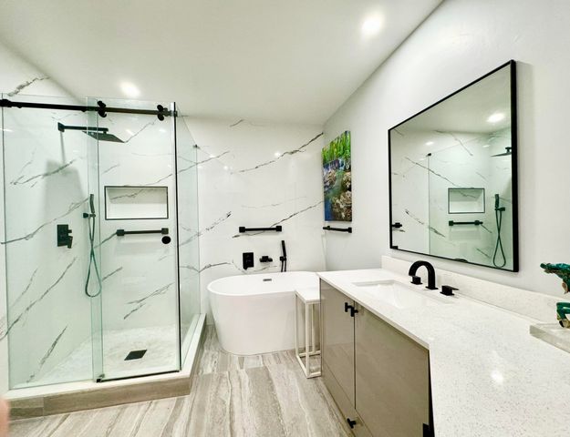 5135 Floria Drive E, Boynton Beach, FL 33437