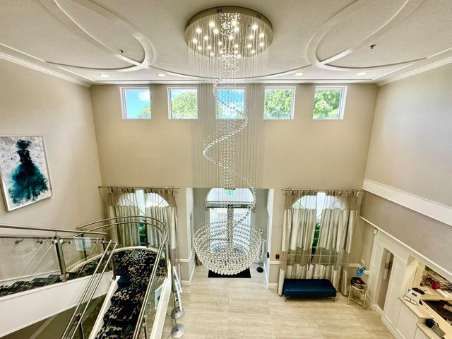 5135 Floria Drive E, Boynton Beach, FL 33437