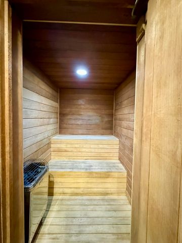 5135 Floria Drive E, Boynton Beach, FL 33437