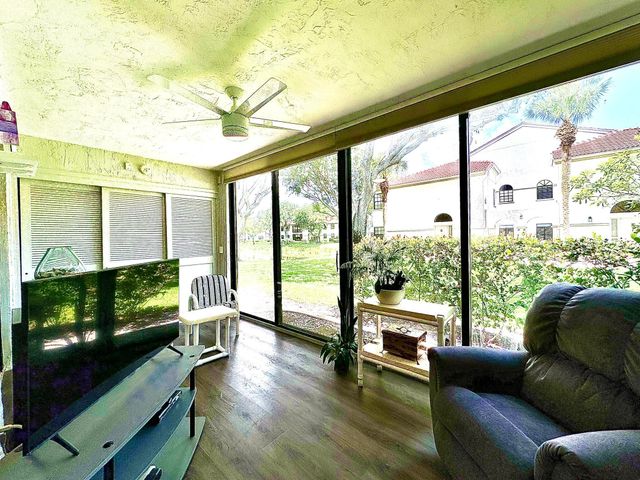 5135 Floria Drive E, Boynton Beach, FL 33437