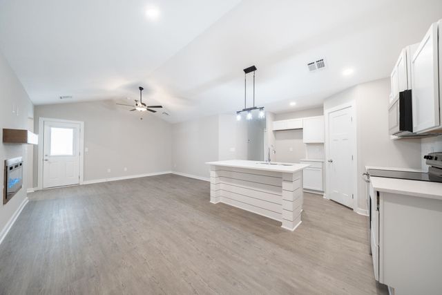 16912 W Lawson St, Goddard, KS 67052