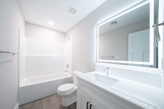 16912 W Lawson St, Goddard, KS 67052