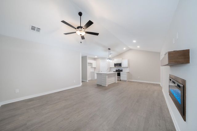 16912 W Lawson St, Goddard, KS 67052