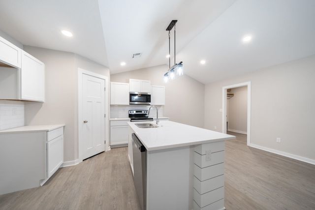 16912 W Lawson St, Goddard, KS 67052