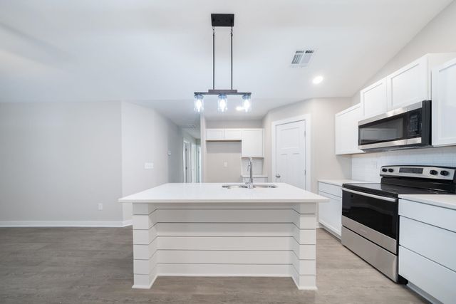 16912 W Lawson St, Goddard, KS 67052