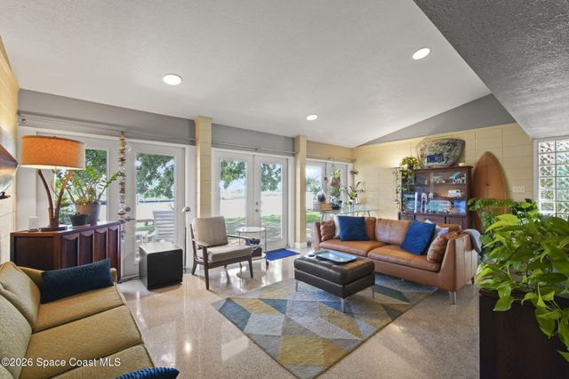 514 Cocoa Isles Boulevard, Cocoa Beach, FL 32931