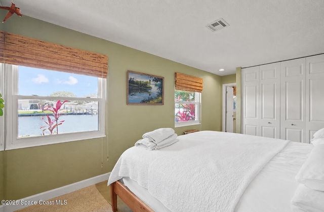 514 Cocoa Isles Boulevard, Cocoa Beach, FL 32931