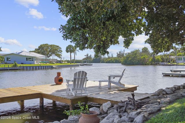 514 Cocoa Isles Boulevard, Cocoa Beach, FL 32931