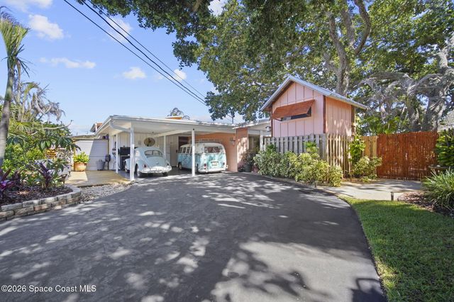 514 Cocoa Isles Boulevard, Cocoa Beach, FL 32931