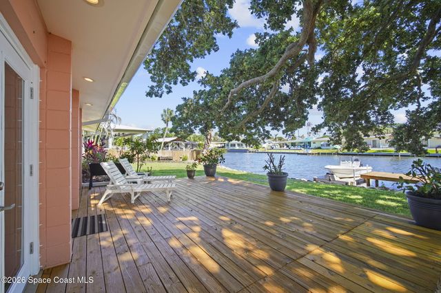 514 Cocoa Isles Boulevard, Cocoa Beach, FL 32931