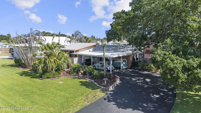 514 Cocoa Isles Boulevard, Cocoa Beach, FL 32931