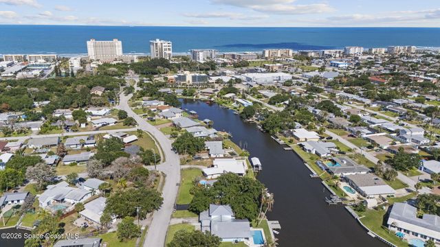 514 Cocoa Isles Boulevard, Cocoa Beach, FL 32931
