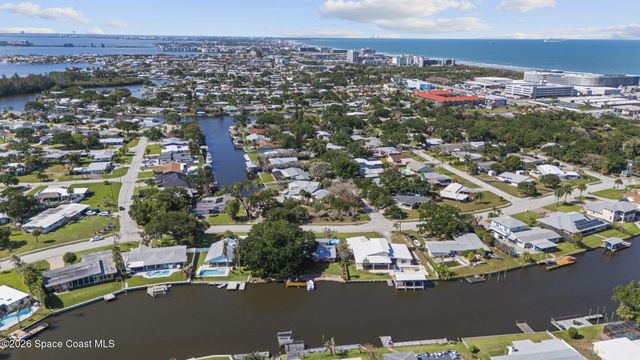 514 Cocoa Isles Boulevard, Cocoa Beach, FL 32931