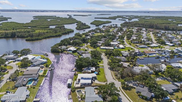514 Cocoa Isles Boulevard, Cocoa Beach, FL 32931