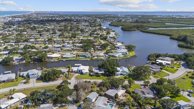514 Cocoa Isles Boulevard, Cocoa Beach, FL 32931