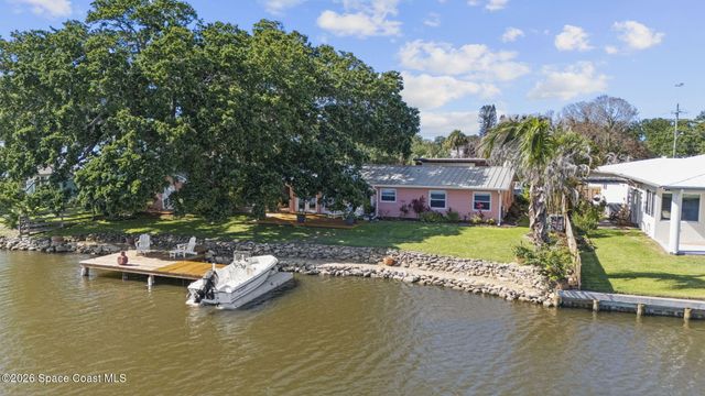 514 Cocoa Isles Boulevard, Cocoa Beach, FL 32931