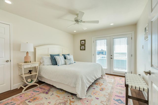 18810 W De Vaca Lane, Galveston, TX 77554