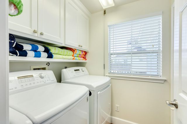 18810 W De Vaca Lane, Galveston, TX 77554