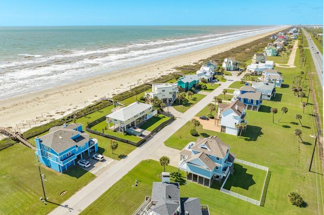 18810 W De Vaca Lane, Galveston, TX 77554