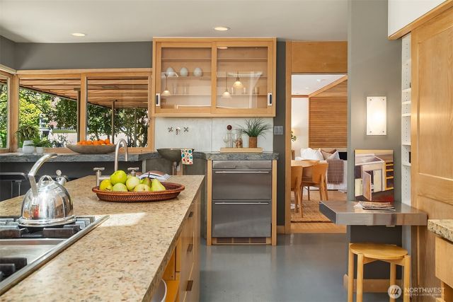 3023 E Laurelhurst Drive NE, Seattle, WA 98105