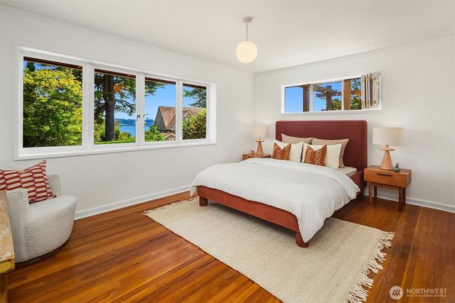 3023 E Laurelhurst Drive NE, Seattle, WA 98105