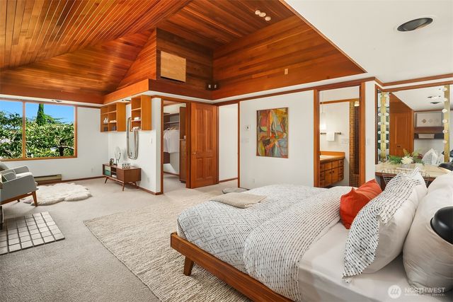 3023 E Laurelhurst Drive NE, Seattle, WA 98105