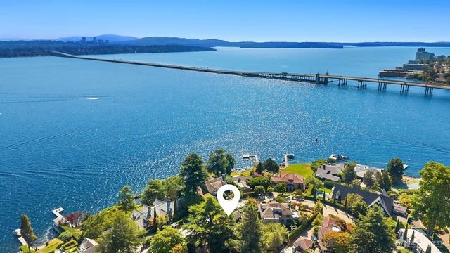 3023 E Laurelhurst Drive NE, Seattle, WA 98105