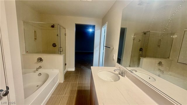 154 La Padania Avenue, Las Vegas, NV 89183