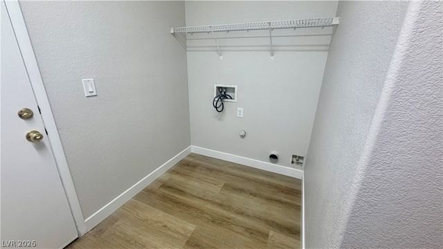 154 La Padania Avenue, Las Vegas, NV 89183