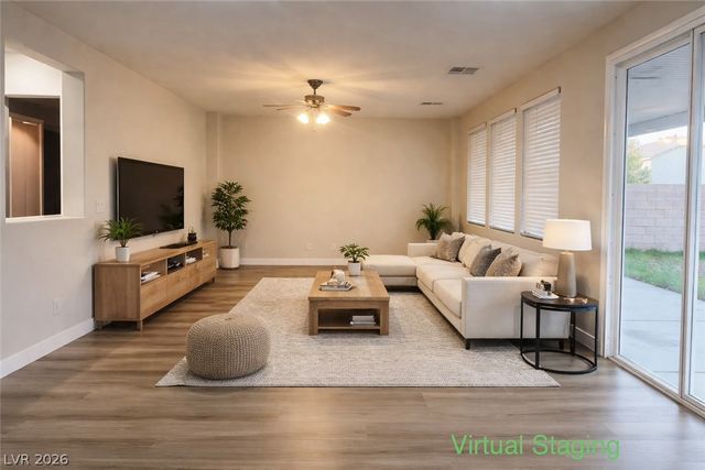 154 La Padania Avenue, Las Vegas, NV 89183