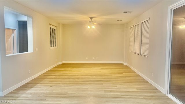 154 La Padania Avenue, Las Vegas, NV 89183