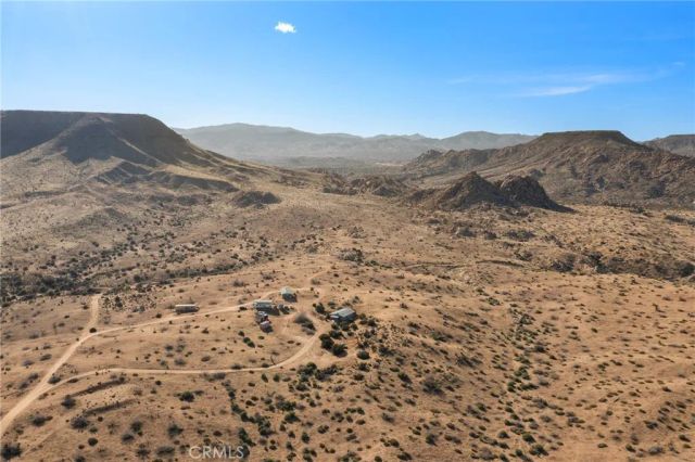 1111 Saratoga, Pioneertown, CA 92268