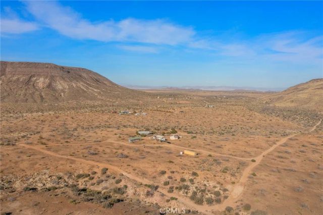 1111 Saratoga, Pioneertown, CA 92268