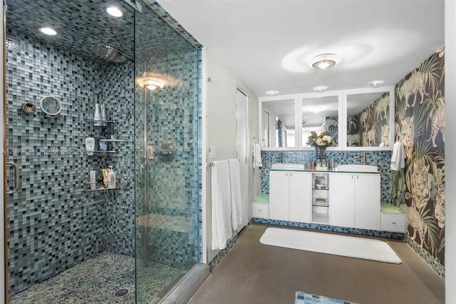 2 Grove Isle Drive B1005, Miami, FL 33133