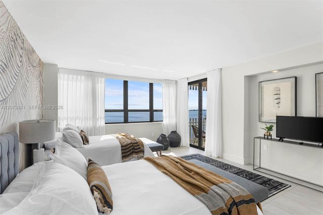 2 Grove Isle Drive B1005, Miami, FL 33133