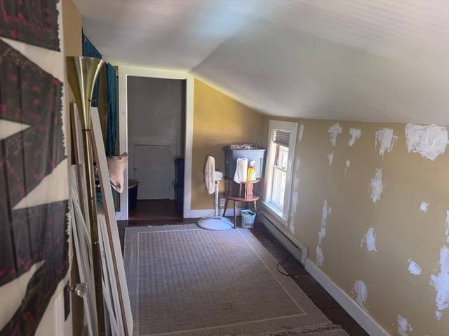 288 Weymouth St, Holbrook, MA 02343