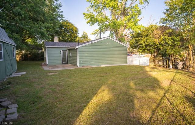 4720 Whistler LN, Virginia Beach, VA 23455