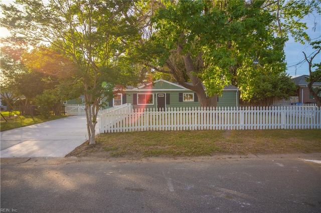 4720 Whistler LN, Virginia Beach, VA 23455
