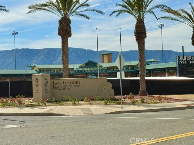 29325 Centerfield, Lake Elsinore, CA 92530