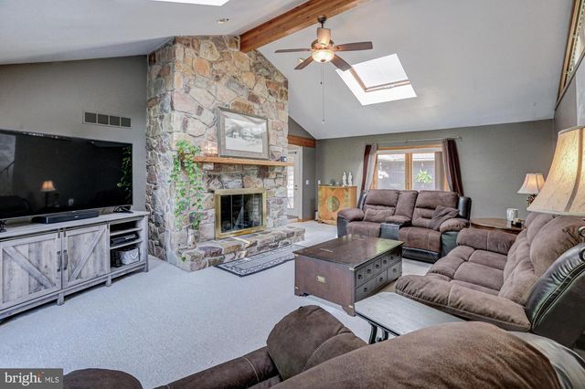 199 SUNNYSIDE RD, West Grove, PA 19390