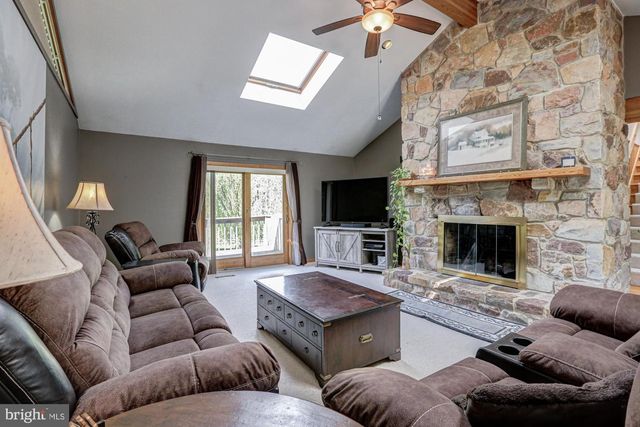 199 SUNNYSIDE RD, West Grove, PA 19390