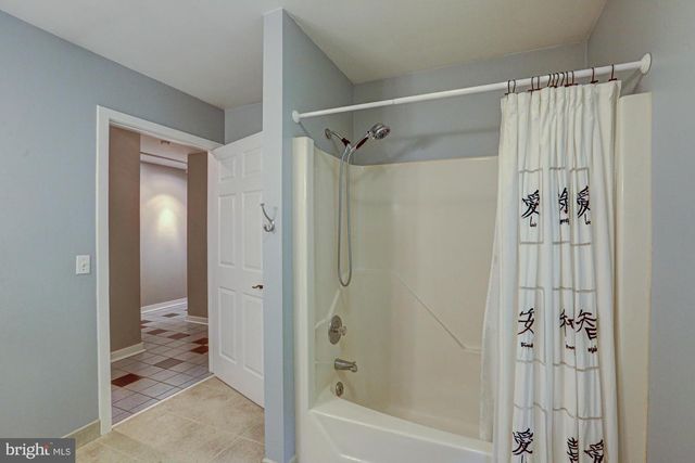 199 SUNNYSIDE RD, West Grove, PA 19390